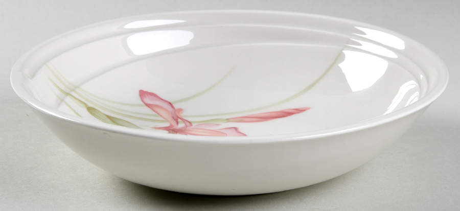Vogue (Flowers Center) Coupe Soup Bowl by Johnson Brothers-1