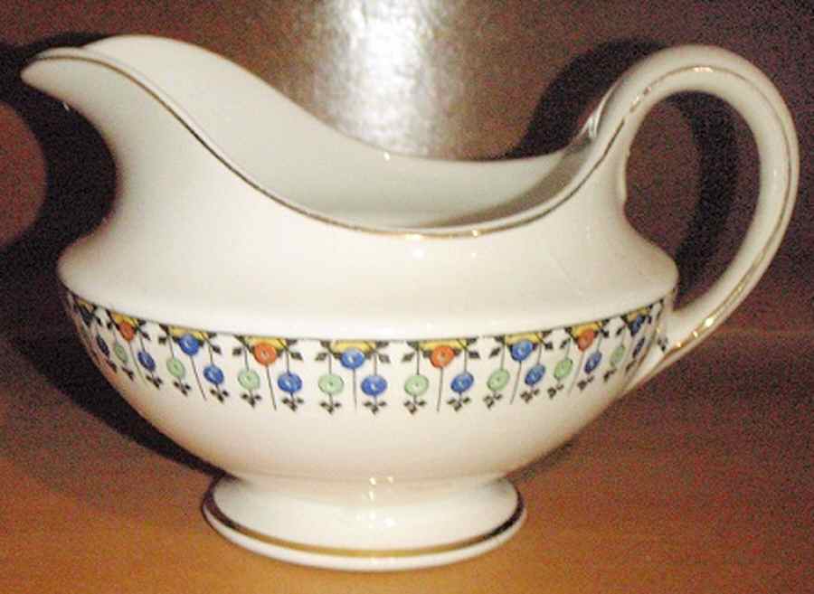 Vogue (Basket Center) Creamer by Johnson Brothers-1