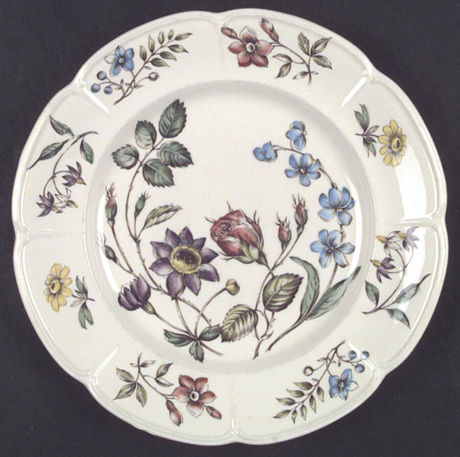 Wakefield Dinner Plate by Johnson Brothers-1