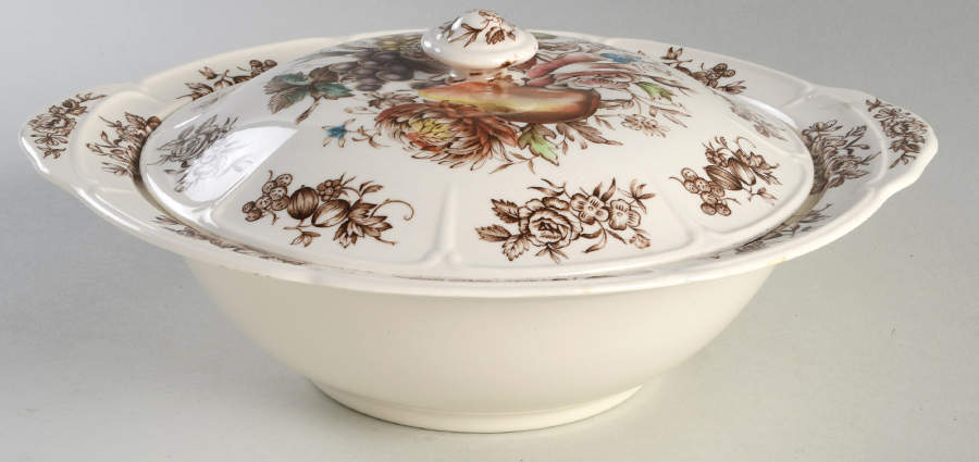 Windsor Fruit (Old Chelsea, Swirl Border) Round Covered Vegetable by Johnson Brothers-1