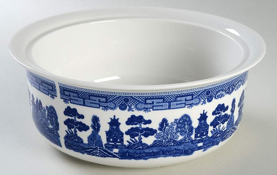 Willow Blue (Made in England, Earthenware, Newer) 2 Qt Round Covered Casserole No Lid by Johnson Brothers-1