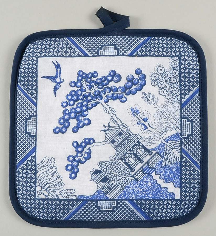 Willow Blue (Made in England, Earthenware, Newer) Cloth Potholder by Johnson Brothers-1