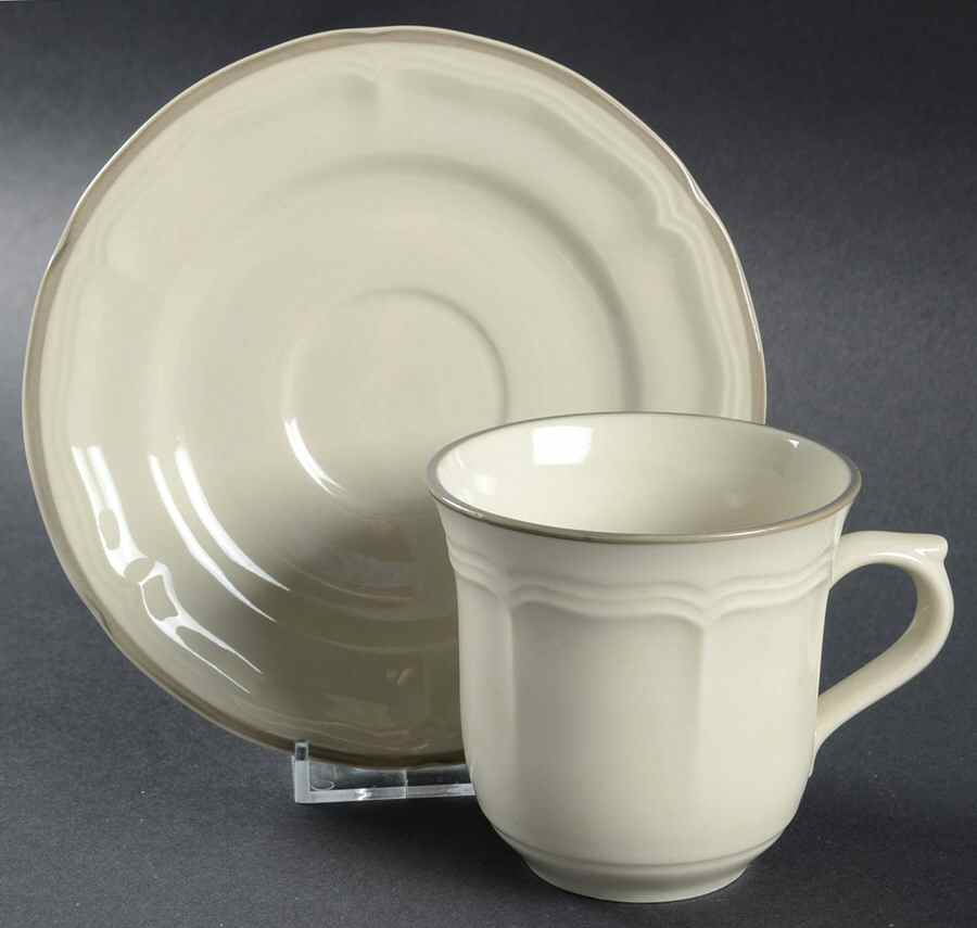 JMP5 Flat Cup & Saucer Set by JMP Marketing-1