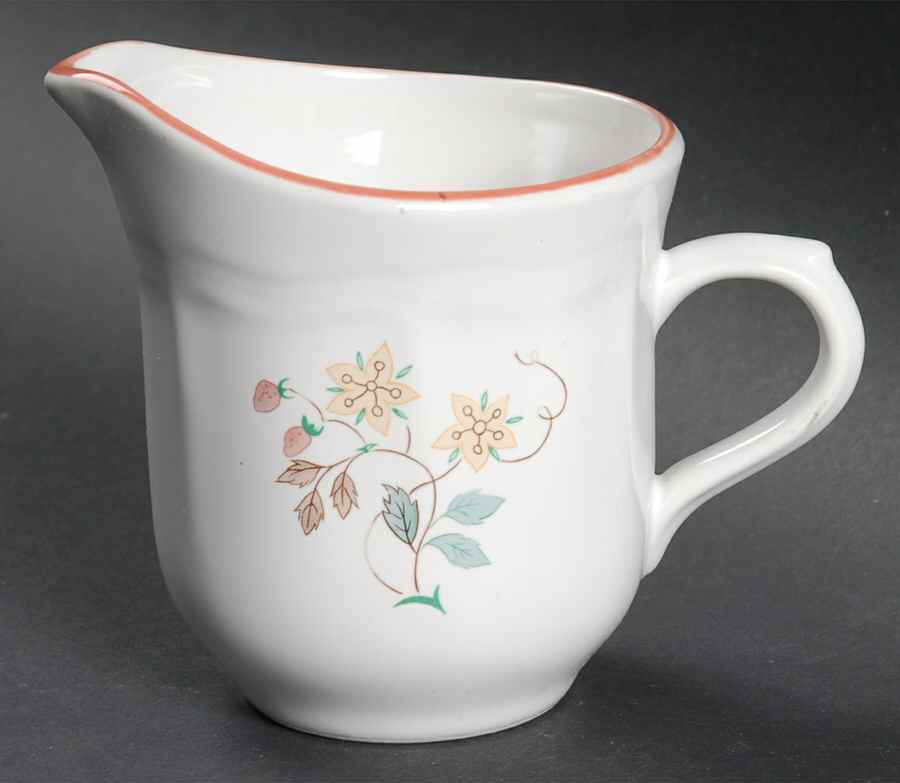 Strawberry Fields Creamer by JMP Marketing-1