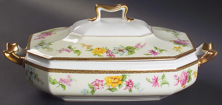 10703 Oval Covered Vegetable by Johann Haviland-1