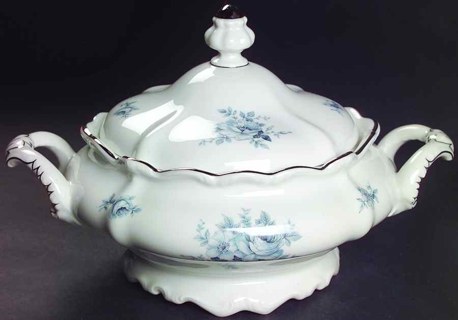 Blue Bouquet Platinum Round Covered Vegetable by Johann Haviland-1