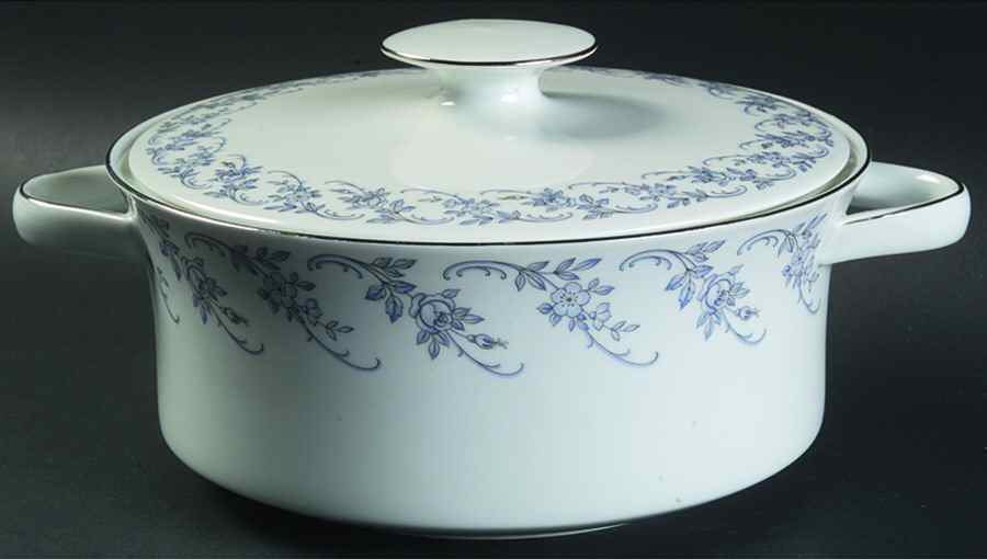 Blue Danube Round Covered Vegetable by Johann Haviland-1