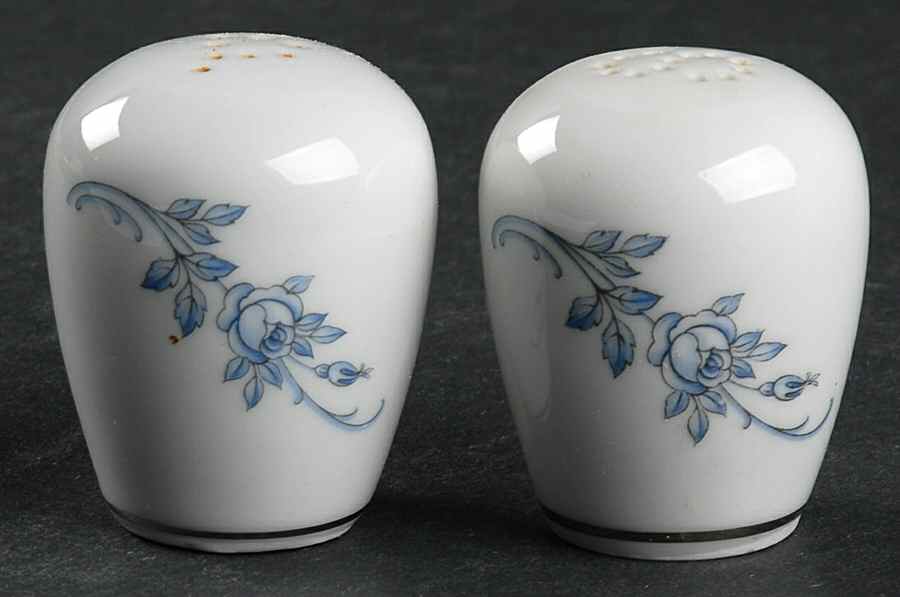 Blue Danube Salt & Pepper Set by Johann Haviland-1