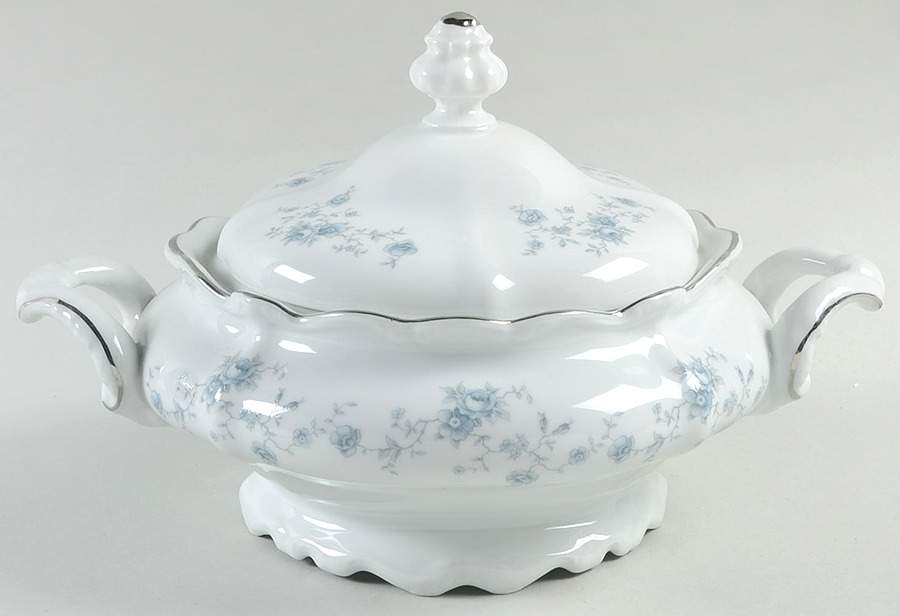 Blue Garland (Bavaria Backstamp) Round Covered Vegetable by Johann Haviland-1