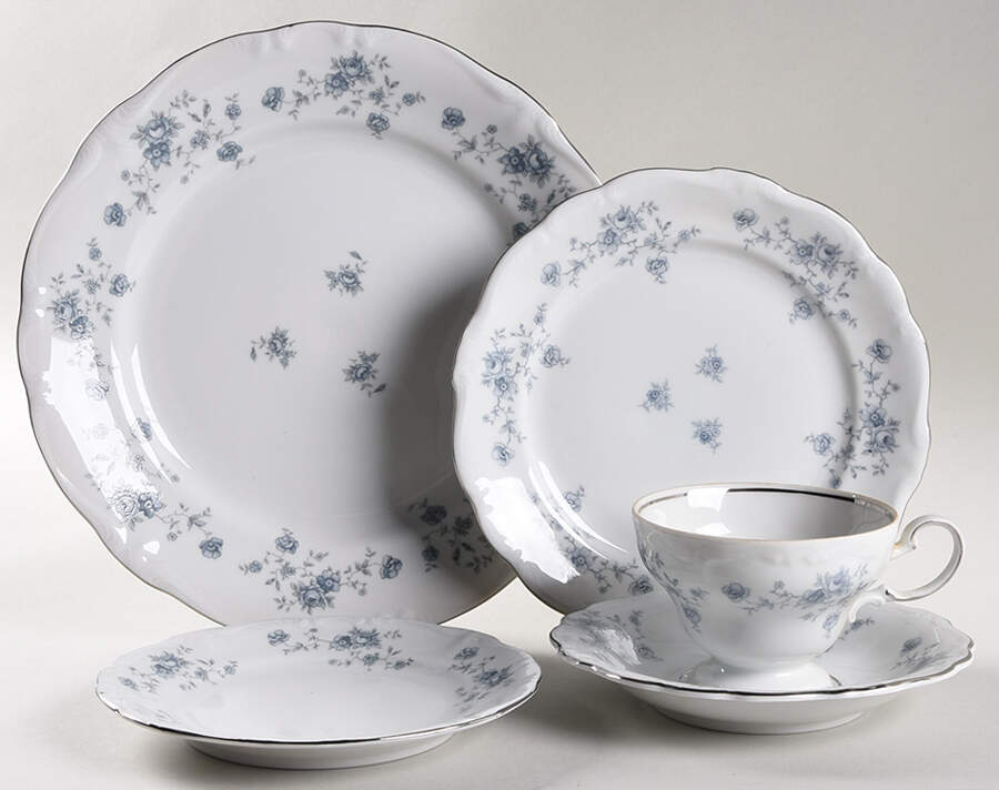 Blue Garland (Bavaria Backstamp) 40 Piece Estate Set by Johann Haviland-1