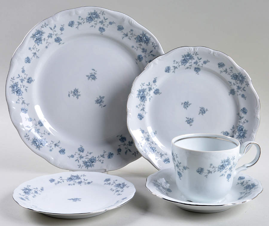 Blue Garland (Thailand Traditions) 5 Piece Place Setting by Johann Haviland-1