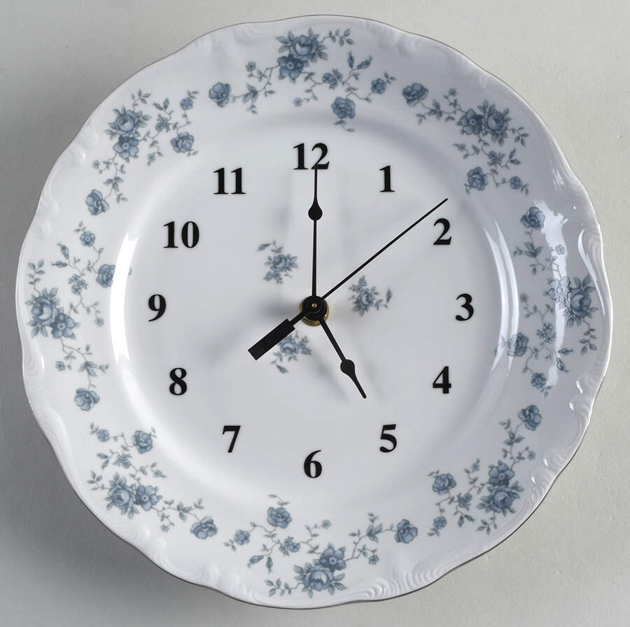 Blue Garland (Thailand Traditions) 1-2" depth  Clock Plate HC by Johann Haviland-1