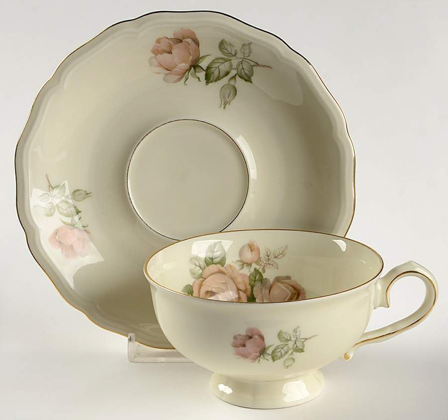 E428 Footed Cup & Saucer Set by Johann Haviland-1