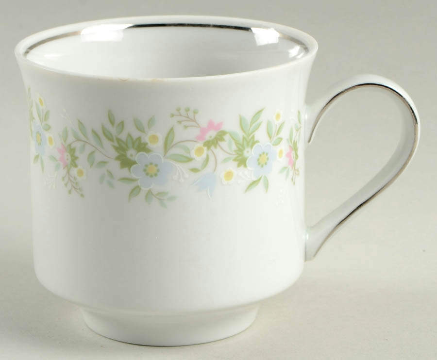 Forever Spring Footed Cup by Johann Haviland-1