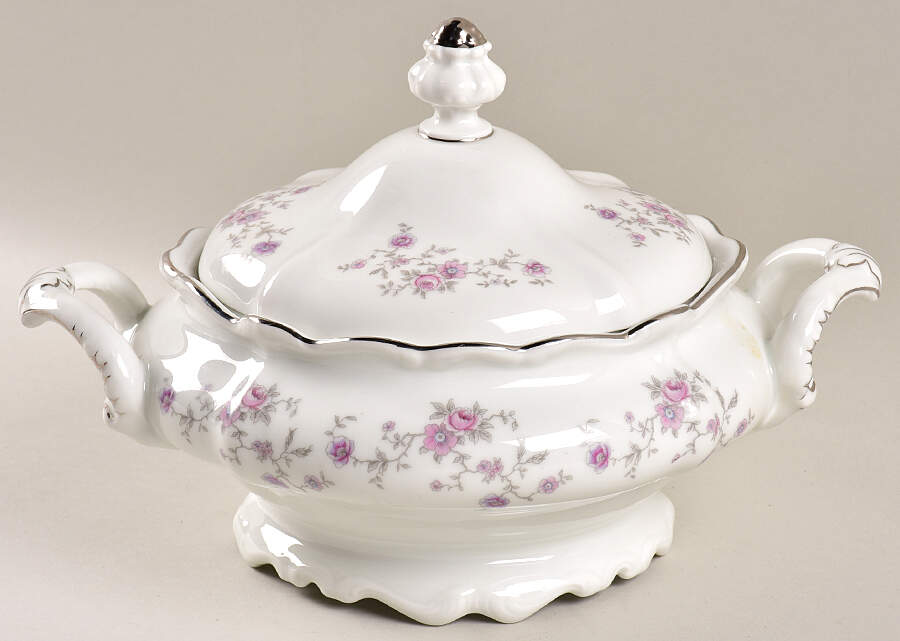 JOH128 Round Covered Vegetable by Johann Haviland-1