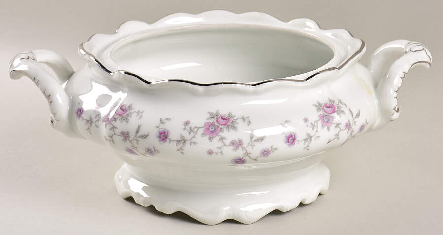 JOH128 Round Vegetable No Lid by Johann Haviland-1