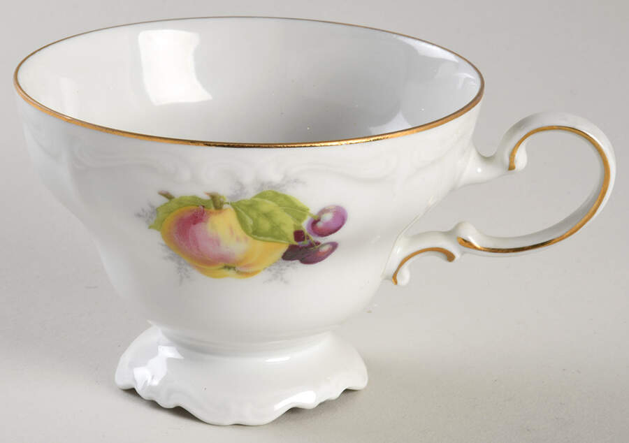 JOH140 Footed Cup by Johann Haviland-1