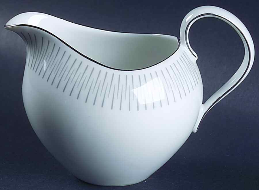 JOH15 Creamer by Johann Haviland-1