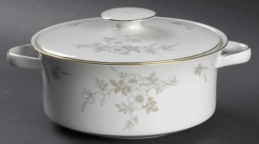 JOH16 Round Covered Vegetable by Johann Haviland-1