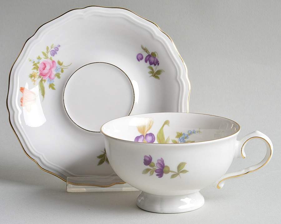 JOH176 Footed Cup & Saucer Set by Johann Haviland-1