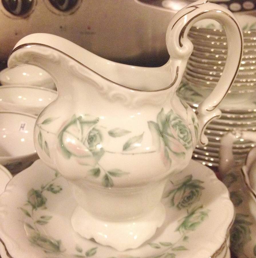 JOH184 Creamer by Johann Haviland-1