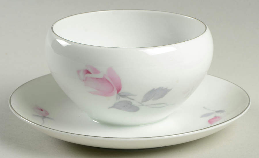 JOH203 Gravy Boat with Attached Underplate by Johann Haviland-1