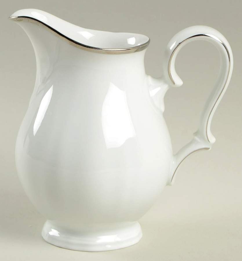 JOH208 Creamer by Johann Haviland-1