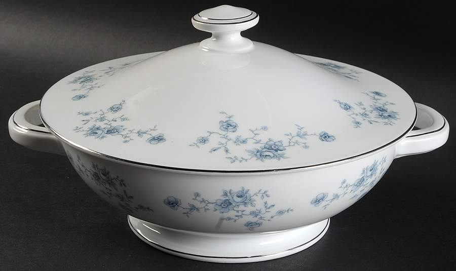 JOH21 Round Covered Vegetable by Johann Haviland-1