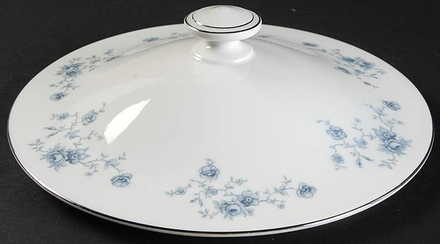 JOH21 Lid for Round Vegetable by Johann Haviland-1