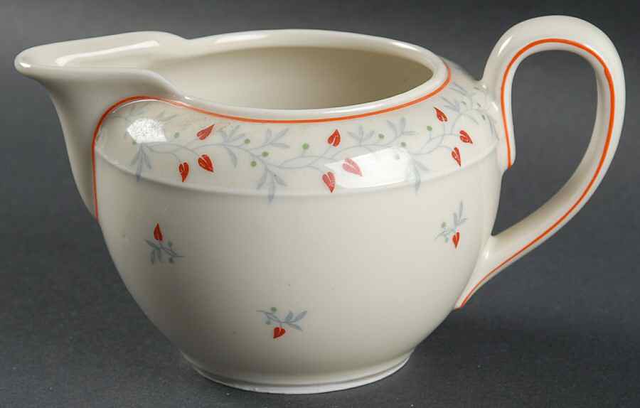 JOH212 Creamer by Johann Haviland-1