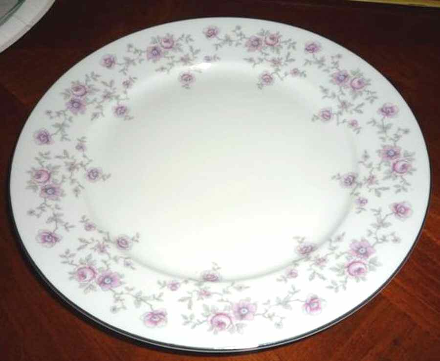 JOH217 Dinner Plate by Johann Haviland-1