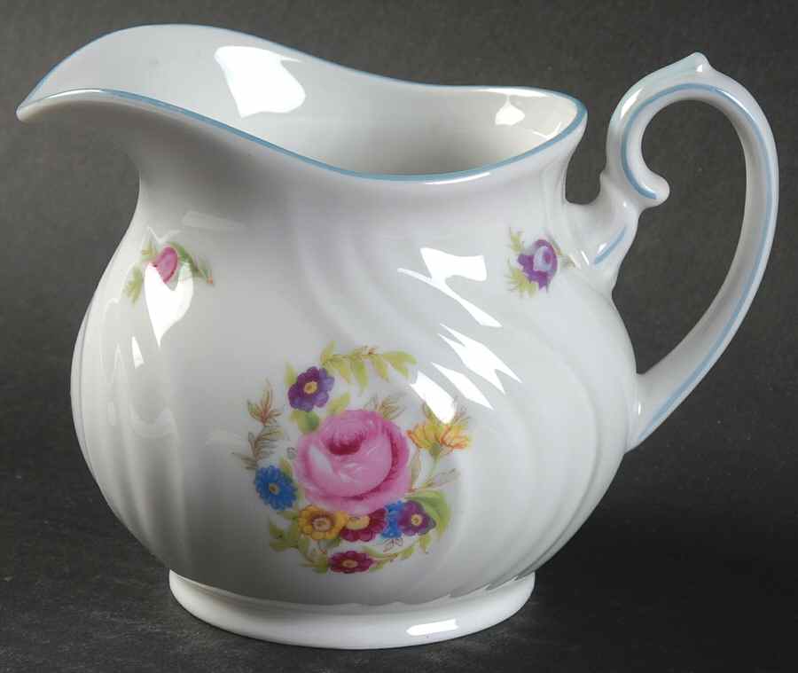 JOH22 Creamer by Johann Haviland-1