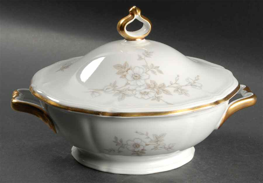 JOH31 Round Covered Vegetable by Johann Haviland-1
