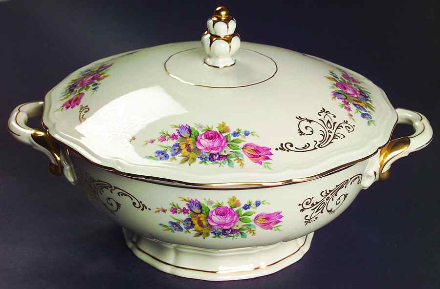 JOH33 Round Covered Vegetable by Johann Haviland-1