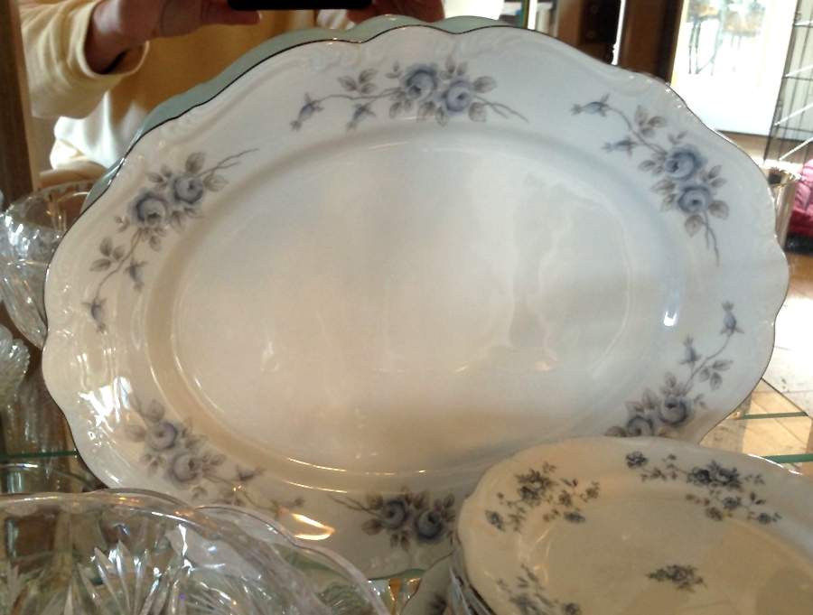 JOH74 14" Oval Serving Platter by Johann Haviland-1