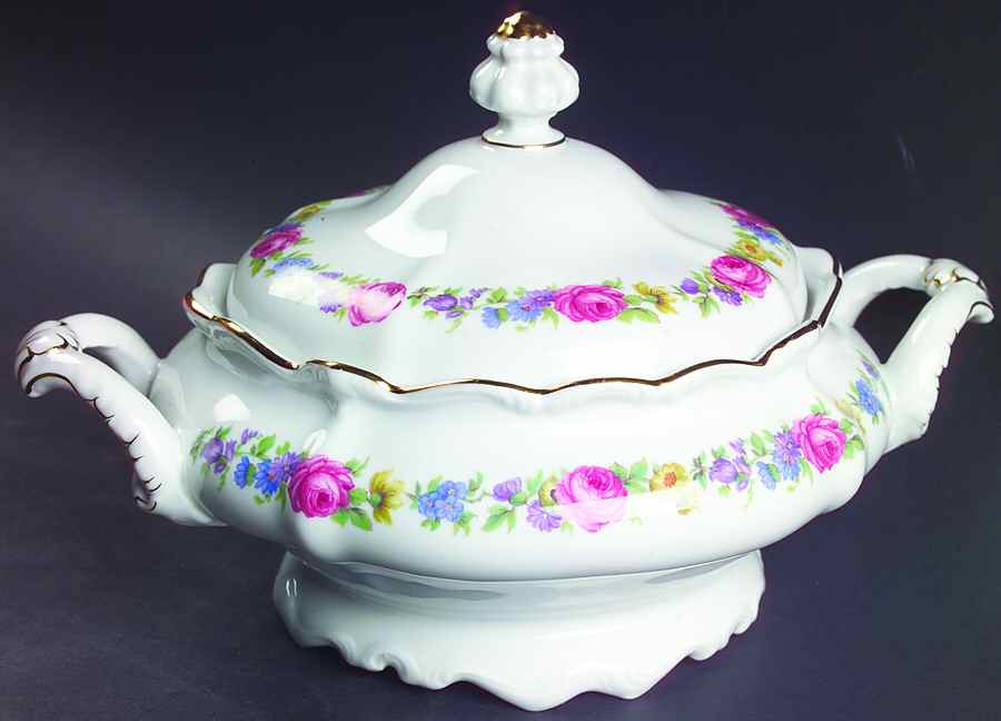 JOH80 Round Covered Vegetable by Johann Haviland-1