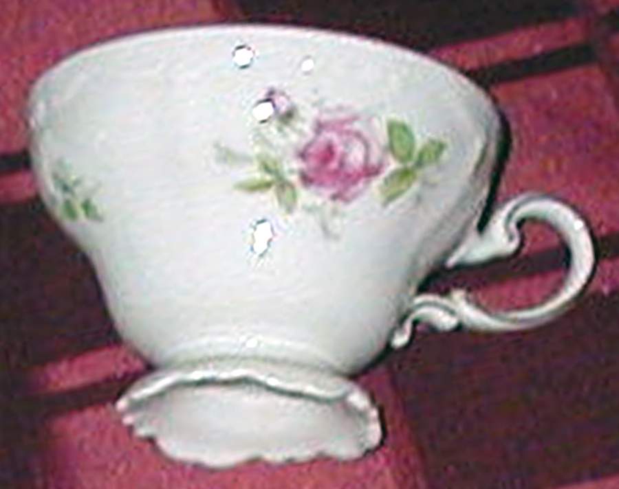 JOH85 Footed Cup by Johann Haviland-1