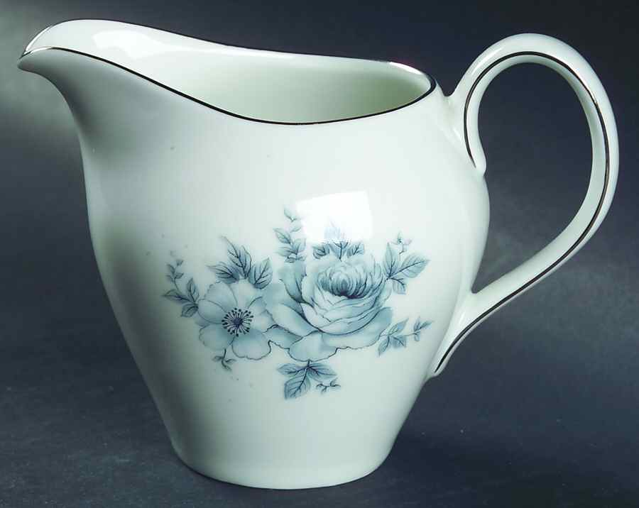 JOH9 Creamer by Johann Haviland-1