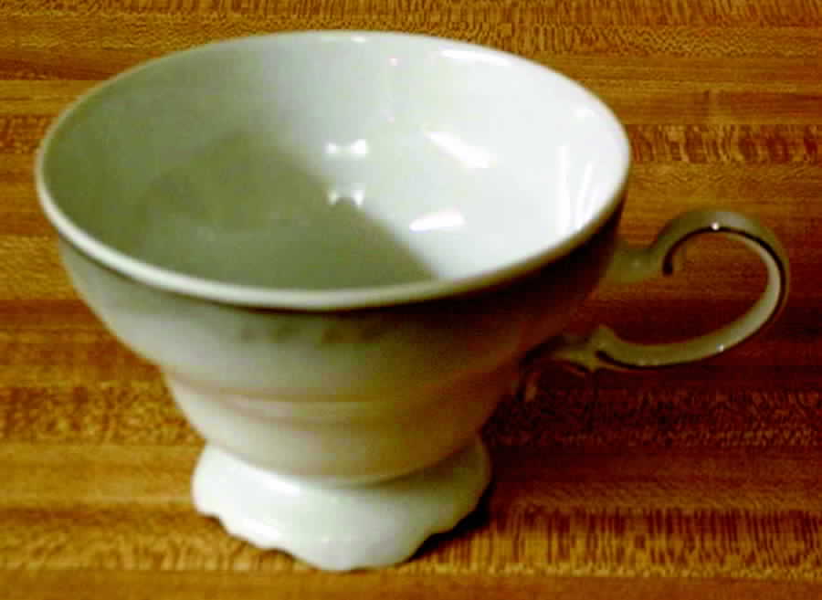 JOH91 Footed Cup by Johann Haviland-1