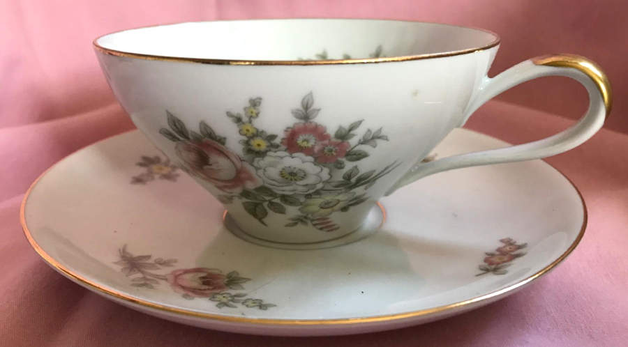 JOH95 Flat Cup & Saucer Set by Johann Haviland-1