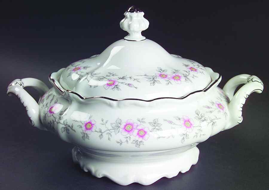 Louise Round Covered Vegetable by Johann Haviland-1