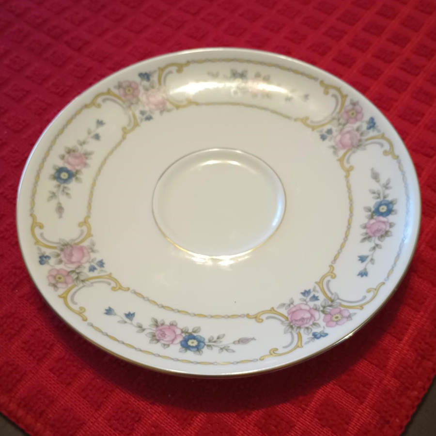 Primrose Saucer by Johann Haviland-1