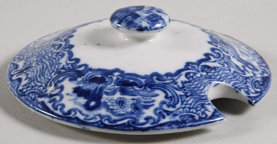 Abbey (Transferware, Scalloped) Lid for Jam/Jelly by George Jones & Sons-1