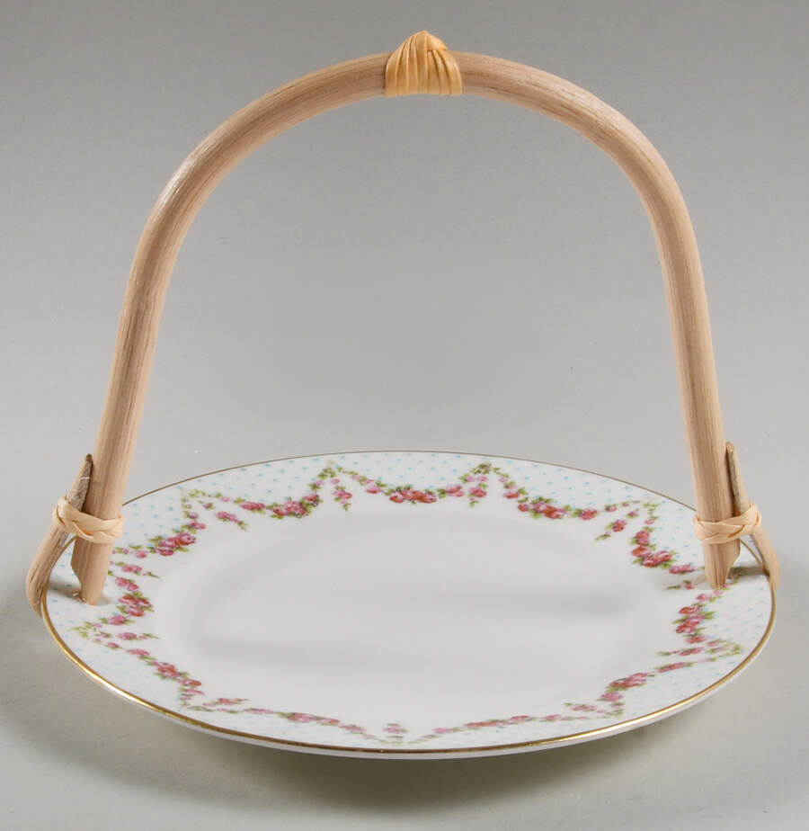 14695 5 3/8"-5 5/8" Bamboo Handled Serving Plate  HC by George Jones & Sons-1