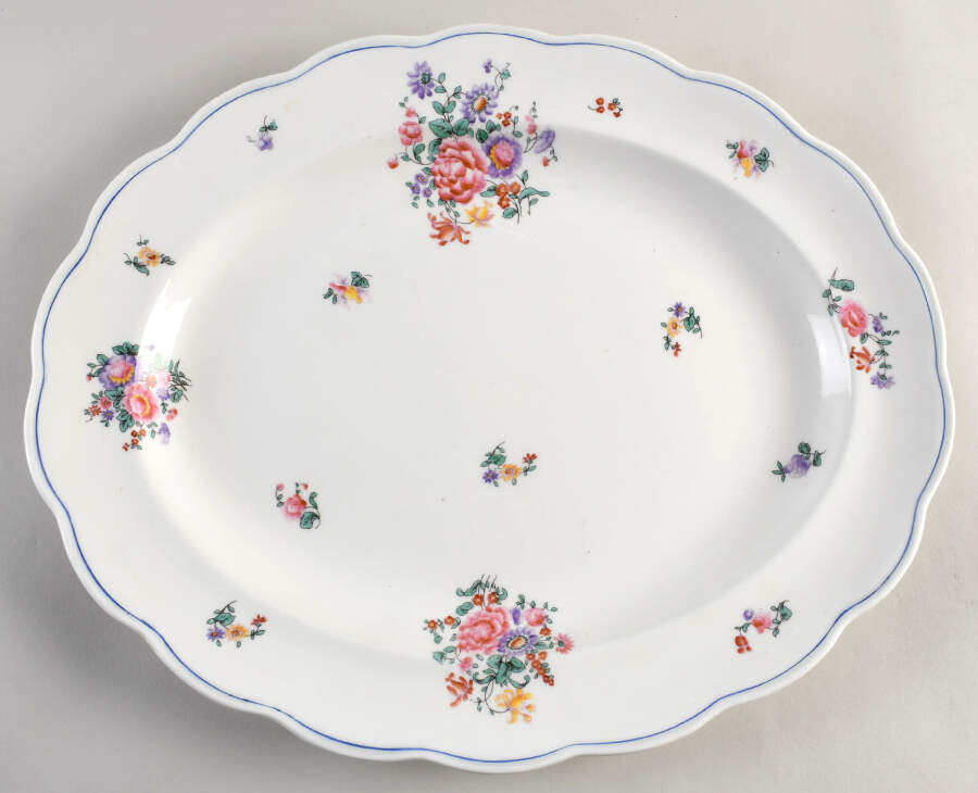 Olde English (Scalloped) 17" Oval Serving Platter by George Jones & Sons-1
