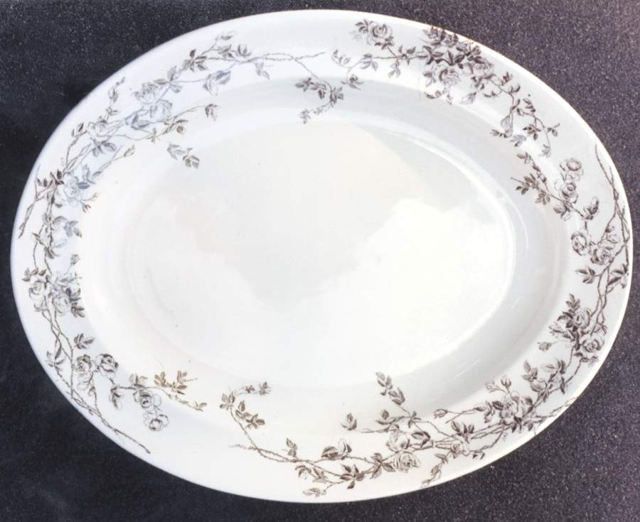 Rosario 12" Oval Serving Platter by George Jones & Sons-1