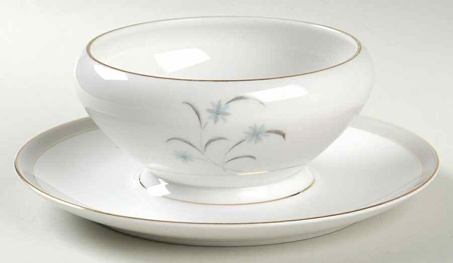 Andrea Gravy Boat with Attached Underplate by Jyoto-1