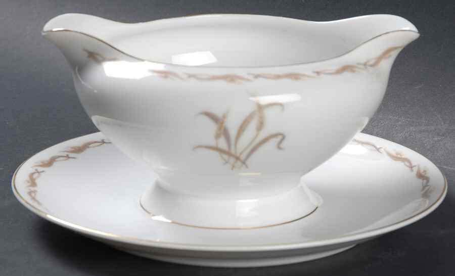 Carmel Gravy Boat with Attached Underplate by Jyoto-1