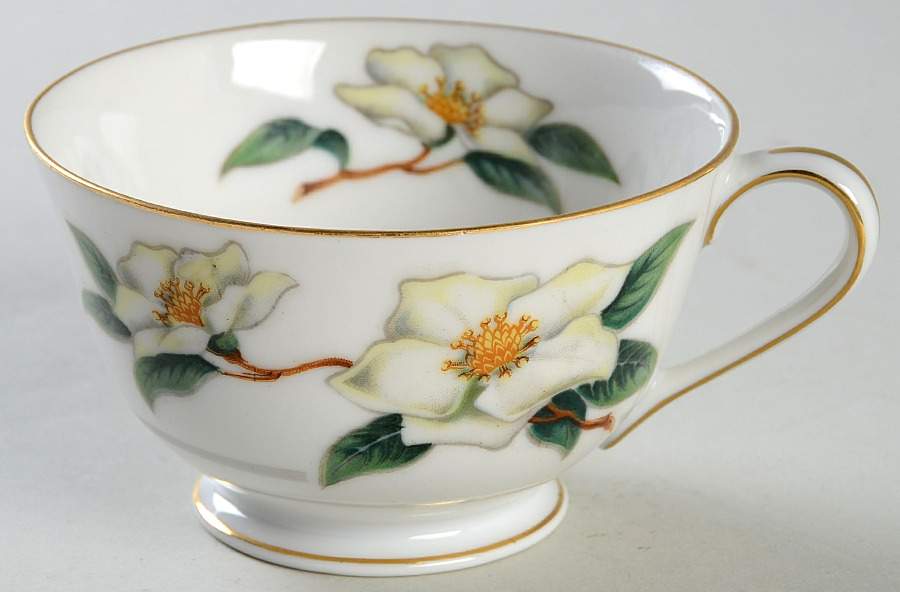 Christmas Rose Footed Cup by Jyoto-1
