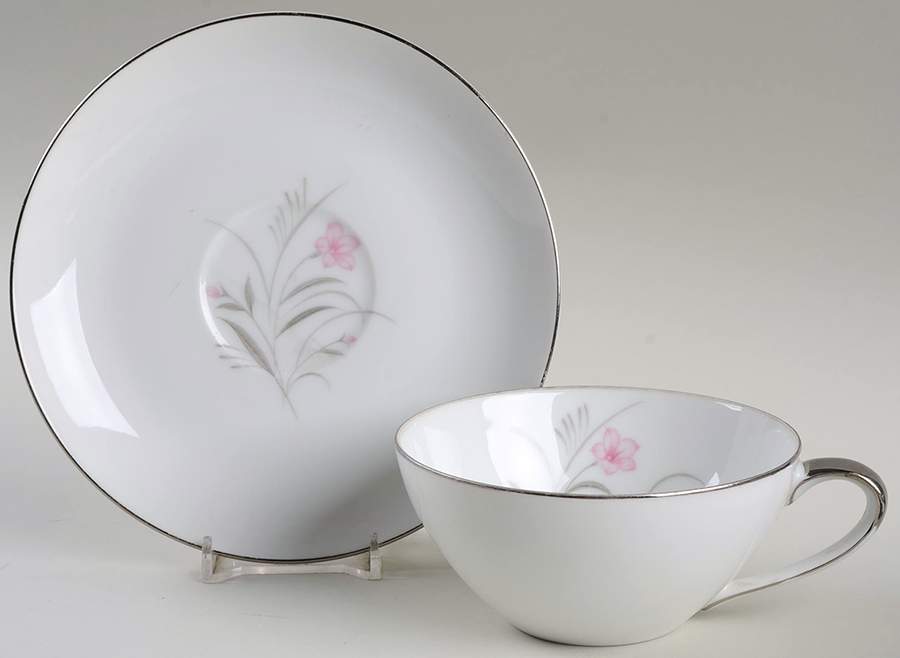Evelyn Flat Cup & Saucer Set by Jyoto-1